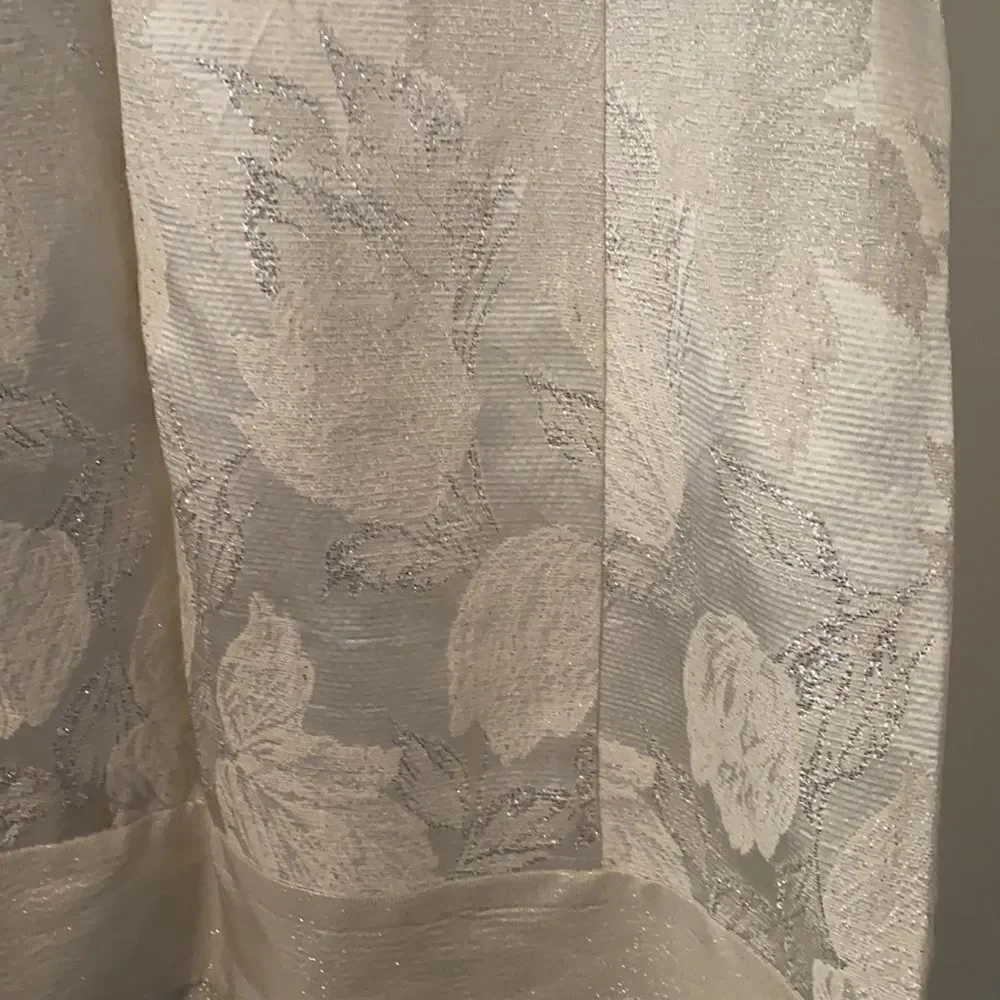 Vintage Bebe Silver Metallic Floral Design Dress Event Party Gala Casino